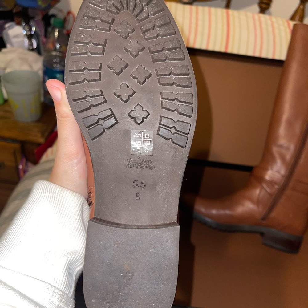 Coach women’s boots, ESSEX SEMI MATTE CALF DARK SADDLE - Picture 5 of 10